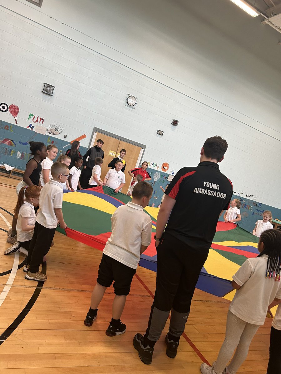Julie (@asglochendchs) on Twitter photo What a fun second session <a href="/oakwoodG34/">Oakwood Primary School</a> with the fab sports leaders <a href="/LochendPEDept/">LochendHighPEDept</a> <a href="/LochendHigh/">Lochend Community High School</a> <a href="/PEPASS_Leaders/">PEPASS Leadership</a> <a href="/PEPASSGlasgow/">PEPASS Glasgow</a> #futureleaders What a fun second session <a href="/oakwoodG34/">Oakwood Primary School</a> with the fab sports leaders <a href="/LochendPEDept/">LochendHighPEDept</a> <a href="/LochendHigh/">Lochend Community High School</a> <a href="/PEPASS_Leaders/">PEPASS Leadership</a> <a href="/PEPASSGlasgow/">PEPASS Glasgow</a> #futureleaders