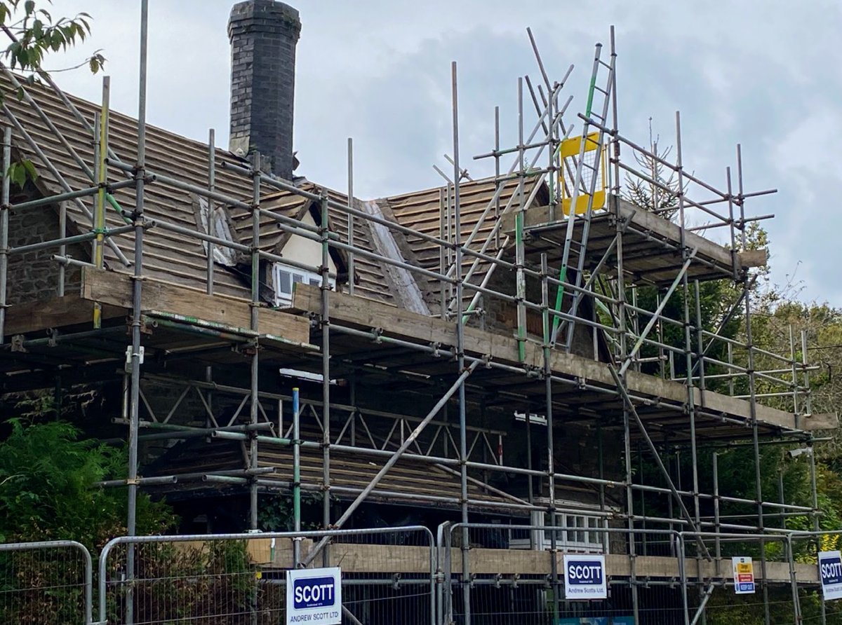 🌳 Gnoll Park Progress Update! 🌳

The visitor centre is now completely demolished, and work on the new foundations has begun.

Pond Cottage is getting a new roof this week, and restoration of the cascades continues! 🏞️✨

This project is funded by the UK Government