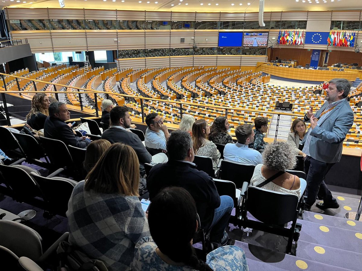 Els dies 8 i 9 d'octubre, els membres de la xarxa #BELC de la província de Barcelona hem participat juntament amb la <a href="/diba/">Diputació de Barcelona</a> a la #EURegionsWeek. Un espai clau per connectar projectes locals amb les prioritats europees i seguir avançant cap a un futur més sostenible i inclusiu.