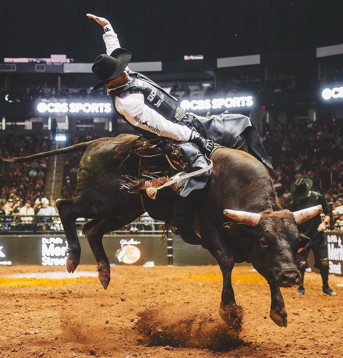 PBRbunkhouse's tweet photo. #HatDown https://t.co/VRskxjIm6M