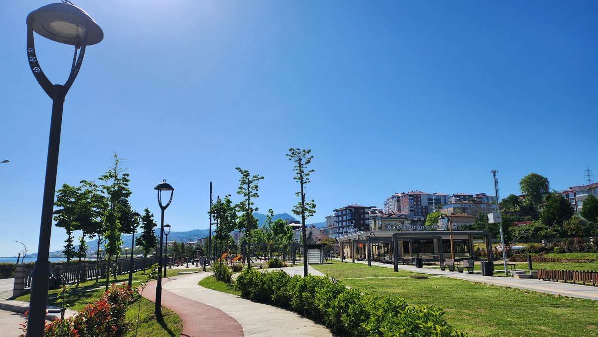 nonymoushack's tweet photo. Guess what this is?
There are many more nice places in Turkey than I expected. The huge mosques and beautifully landscaped gardens are cozy.
#Graden #Park #Bulancak #Huge #PiAdWalker https://t.co/5hLP2xgXL3