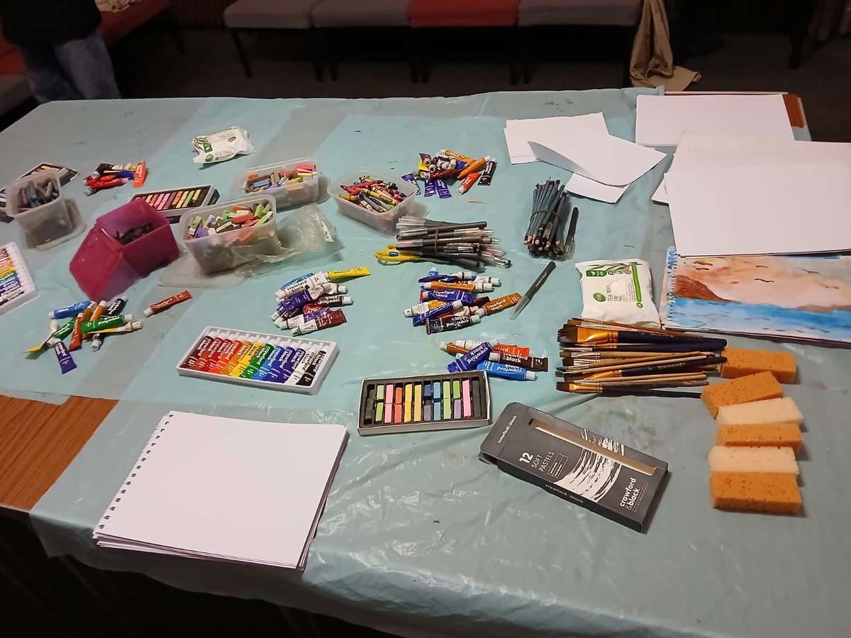 mindanddraw's tweet photo. Photos from the art session with the International Welcome Club last Friday. 🖍🖌🙂

The finished watercolour paintings &amp; pastel art were lovely to see at the end. 🖍🖌

Thanks for inviting me along &amp; to everyone who came along &amp; took part. 🙂
Also, thank you for the flowers 💐 https://t.co/ApvvtcOUAO
