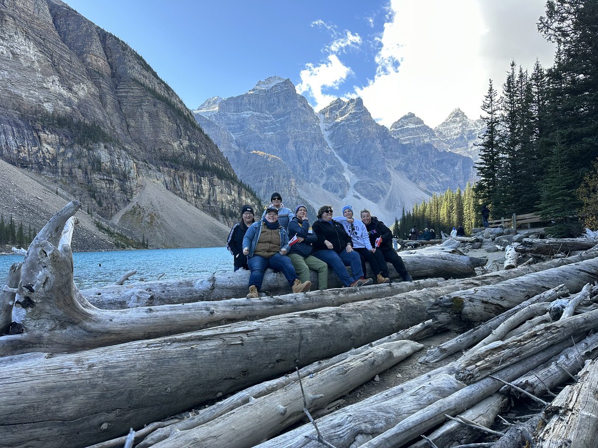 JerseyEarper's tweet photo. First up is HOUSE CALGARIA! You all made our week exploring Calgary and the surround area the BEST! Love you guys!

@philegirl @HaughtBarrell @rugbygoobs59 @WayhaughtLunar @earpin_sd 

@earptopia #Earptopia2024 #WynonnaEarp https://t.co/6NexPTE0aH