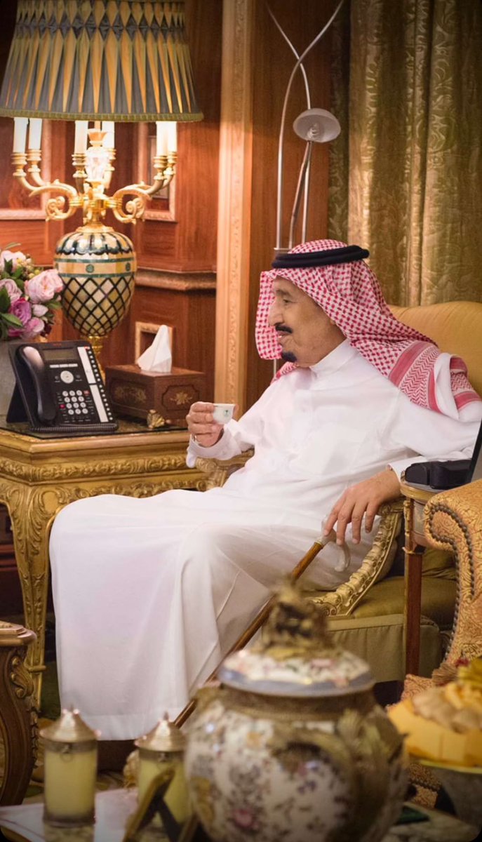 Dr_SaadAlQ's tweet photo. اللهم احفظ #خادم_الحرمين_الشريفين واحرسه بعينك التي لا تنام واكفه بركنك الذي لا يٌرام واحفظه بعزك الذي لا يُضام واكلأه بعنايتك ورعايتك وكلله بالصحة والعافية.. اللهم اشفه شفاء ليس بعده سقما ابدا.. اللهم آمين. #سلامتك_يا_أبوفهد @KingSalman https://t.co/O6VxaWzn0D