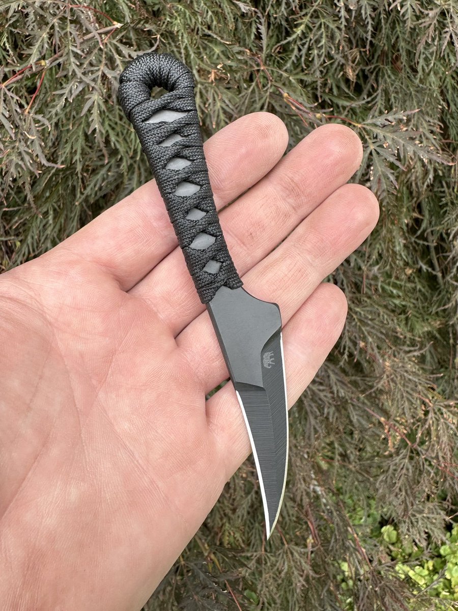 gmoffattknives's tweet photo. I have some Micro Slims heading to Mexico but more are in stock on my website! These were the biggest seller at Blade West. #doubleedge https://t.co/VVF9UZcgRU