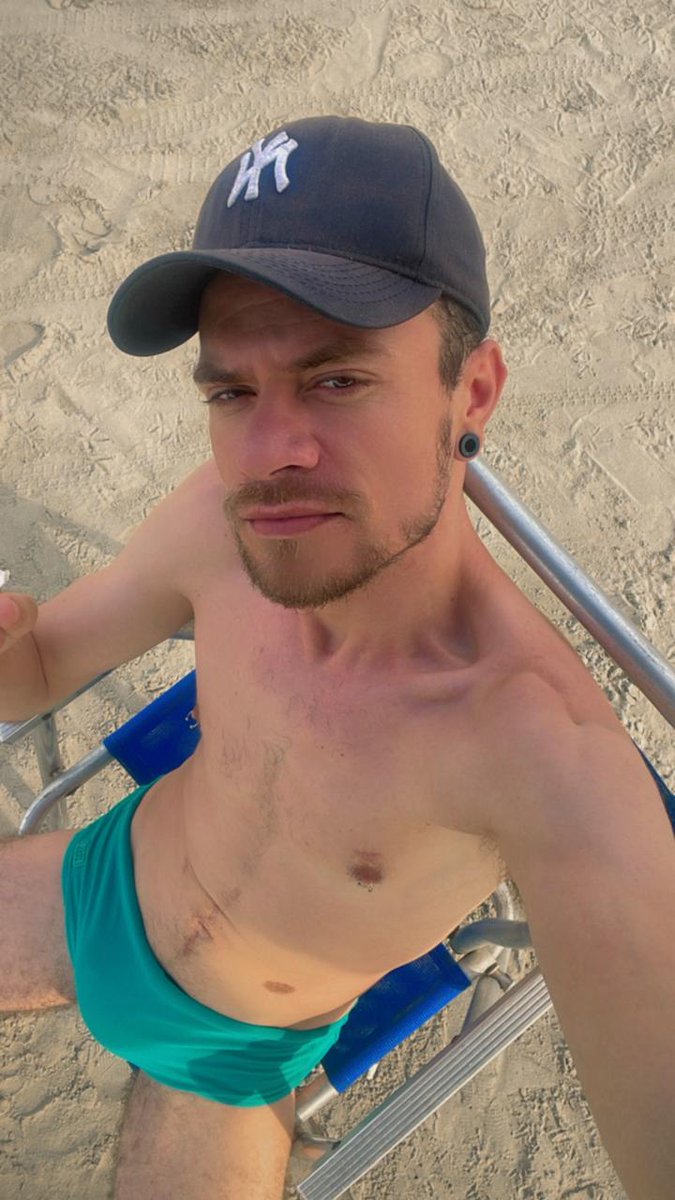 Quem curte volume na sunga? Se me encontrasse assim na praia, faria o que? 😛