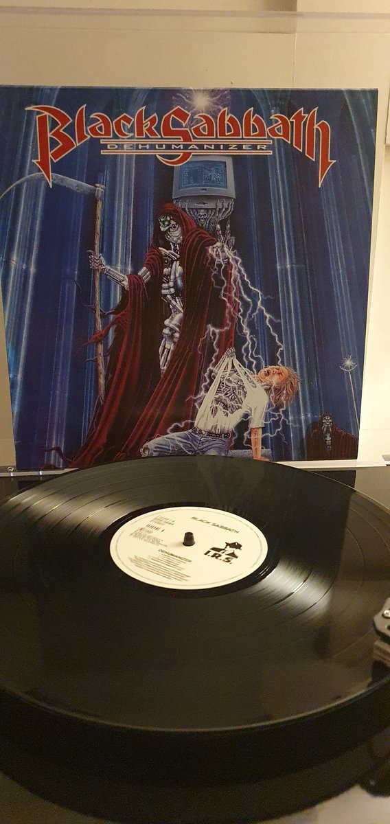 bigeuzi's tweet photo. #nowspinning #BlackSabbath #Dehumanizer #HeavyMetal #vinylcollection https://t.co/AXB6z9XGIn