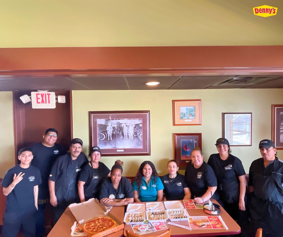 eymgroupinc's tweet photo. Celebrating the hard work our @Dennysdiner 7880 team in #GarlandTexas demonstrate every single day. ❤ Thank you team for your welcoming spirits and excellent customer service! ☺

📍: 12733 LBJ Freeway, Garland, TX 75041

#EYMGroup #EYMDennys #Dennys #ItsDinerTime https://t.co/lQFUhGBspq