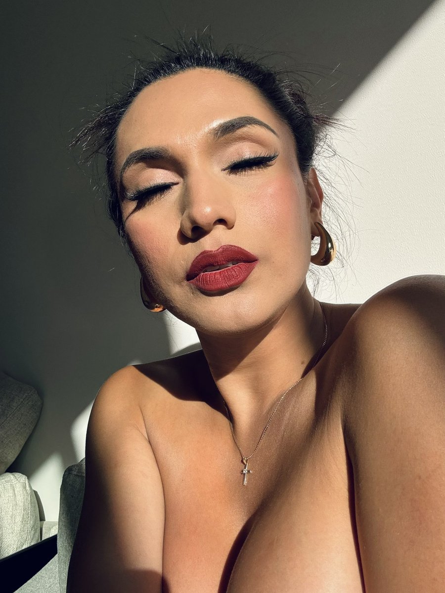 foxy_cannon's tweet photo. Hello Sunshine 🌞 #transgender #transmodel
#transcalifornia #SanFrancisco #bayarea #onlyfanscreator #transsexy #transdoll #translatina #beauty #calimodel #lingerie #Contentcreater #longhair #exotic #beautyTS #dollts #nicets #exoticts #sexy #transface #tsredlips #bayareats https://t.co/4UJTfzp7In
