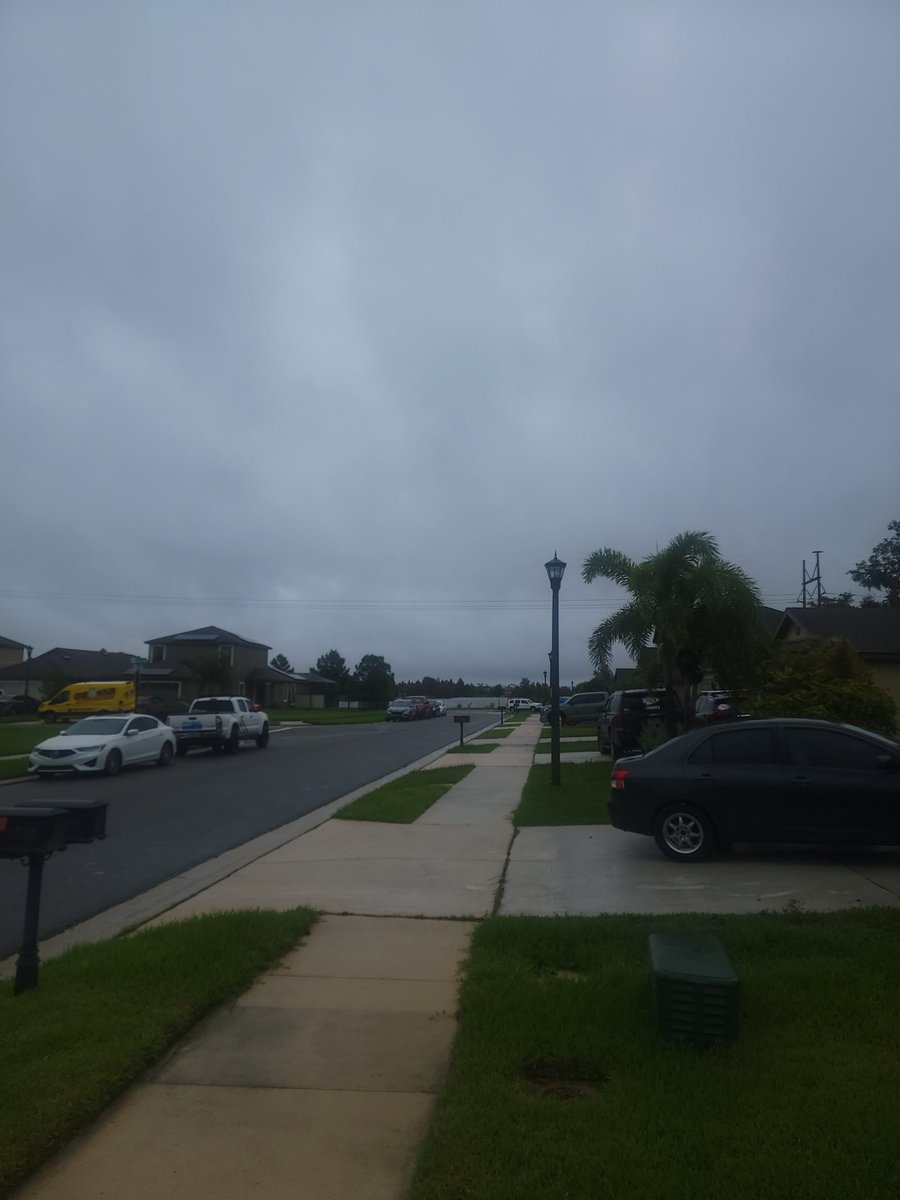 RogerRussellJr's tweet image. The calm before the hurricane....gray sky, some wind.  HURRICANE MILTON is coming.  #Florida #Hurricane 
You may have taken my con, but you will not take my freedom!