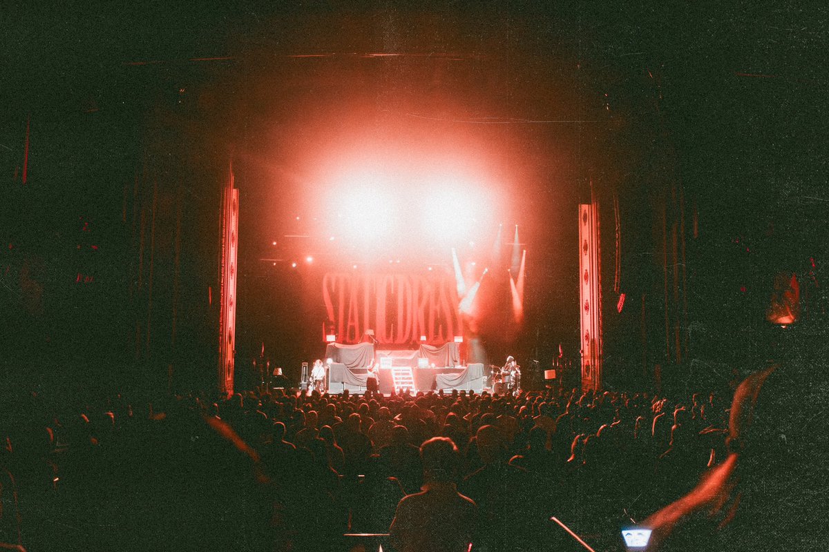 10.08 kansas city.

tour continues tonight in minneapolis.