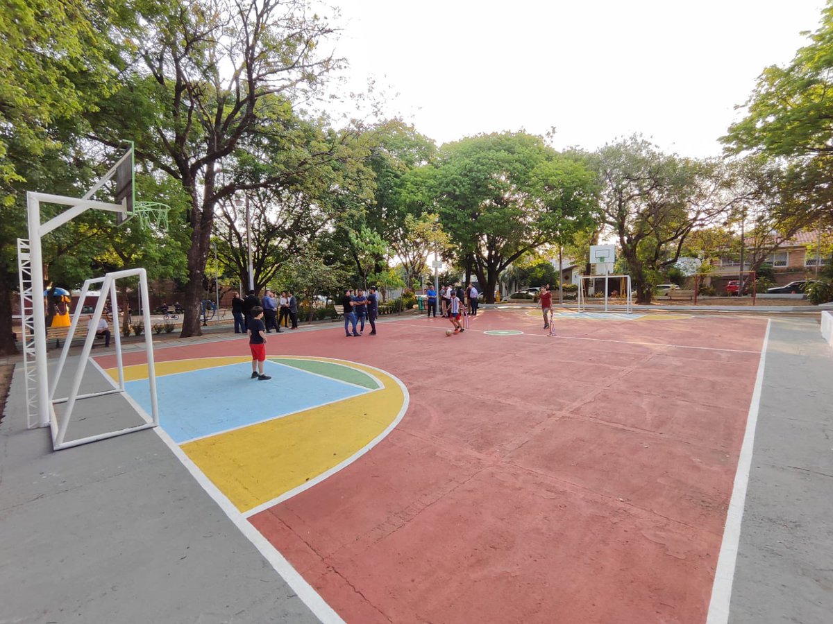 nenechopy's tweet photo. Desde nuestra administración nos comprometimos a trabajar con los vecinos, mejorando la vida en las comunidades, ya sea renovando espacios públicos o mejorando la conectividad. Hoy te explico cómo funciona el Fondo de Proyectos Especiales (CAFPE). https://t.co/iaQNF8mz8p