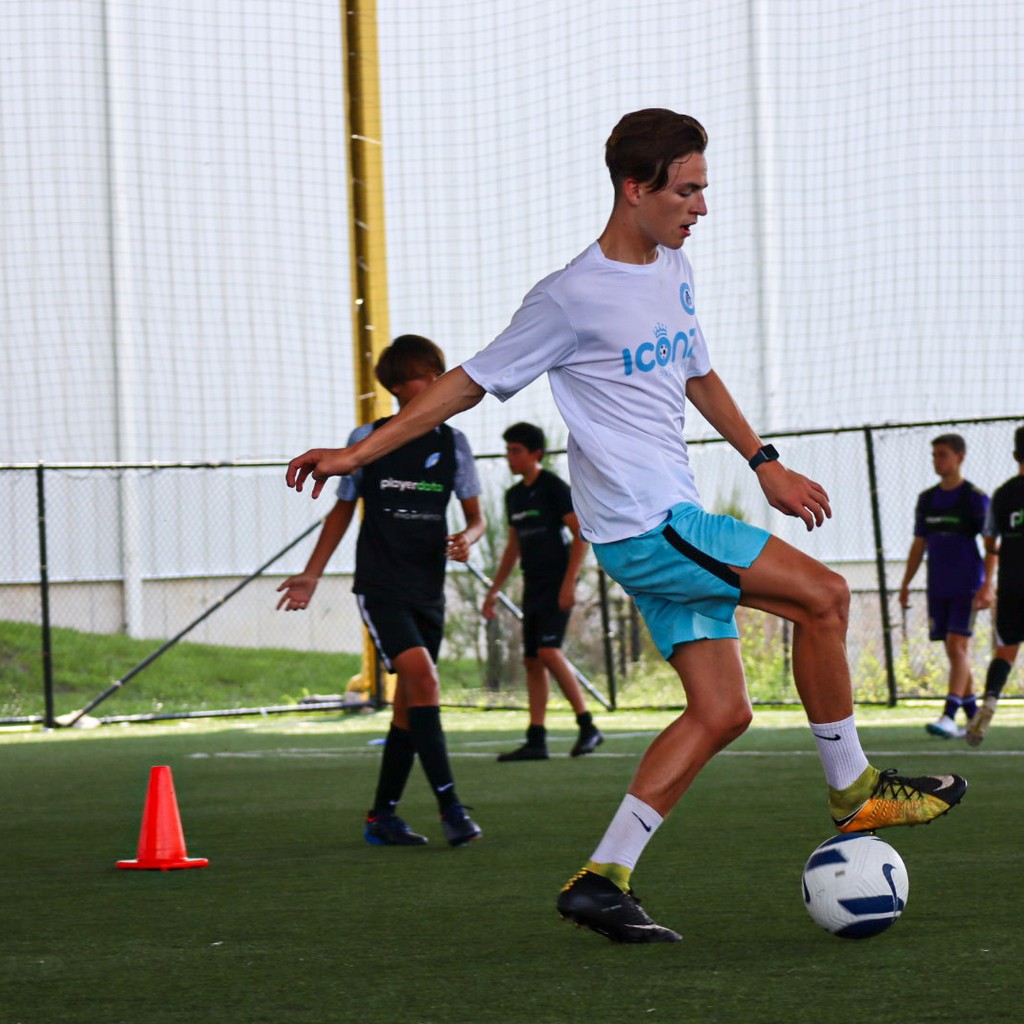 Iconz Experience tweet media