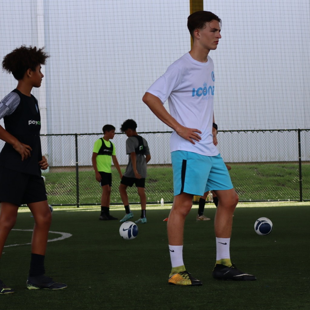 Iconz Experience tweet media