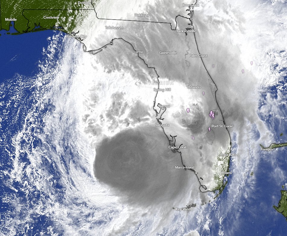 milton_alerts's tweet photo. Florida Right Now. #HurricaneMilton #HurricaneUpdates #WeatherAlert #StormTracking #Milton #FloridaMilton #MiltonUpdates #HurricaneNews #Florida #Hurricane https://t.co/9xHL8dtcEo