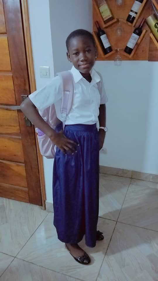 AVIS DE RECHERCHE :

Alerte enlèvement. 
L’enfant de ma collègue âgée de 11ans vient d’être enlevée à YOPOUGON ANANERAIE. A bord d’un véhicule inconnu. 
L’événement s'est passé ce matin à 7H. 
Elle se nomme ORNELA elle fréquente au GROUPE SCOLAIRE ANADOR de Yopougon