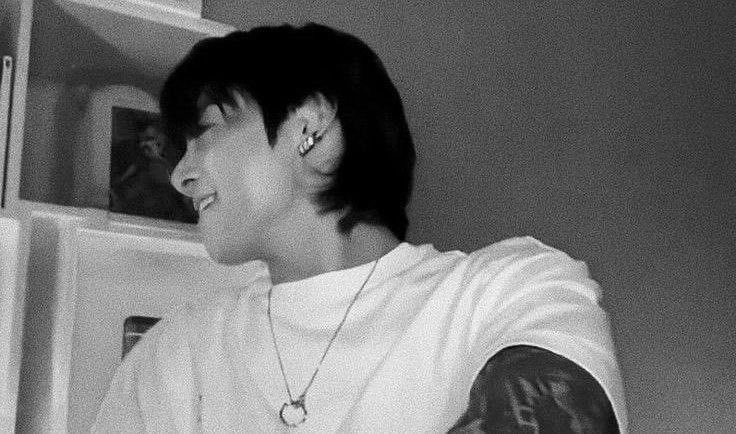 정국⋆ tweet media