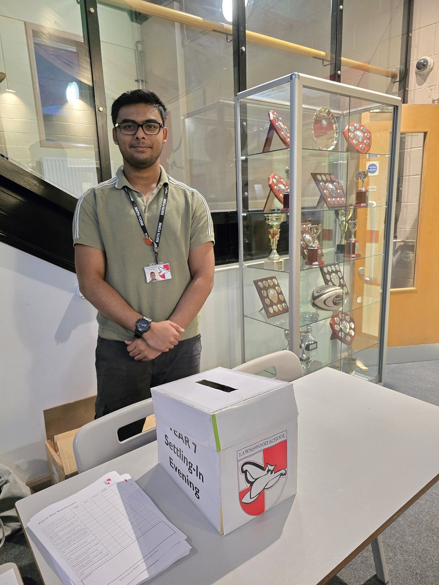 Thank you to all parents &amp; carers of Y7 students for coming along to our 'Settling In' Evening. Our KS5 student leaders have enjoyed meeting you all! Ms Brooks cannot wait to share Y7 successes as they progress through the year. #welcome #WeAreLawnswood