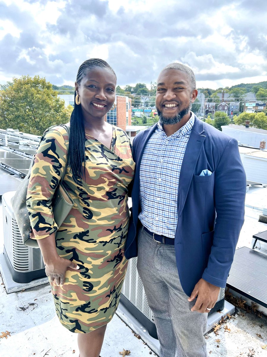 DCHFA's tweet photo. Staff members attended the ribbon cutting ceremony of a new all-affordable building in Ward 8. The building was developed by A-Peace, LLC. Community members and the founder/CEO of A-Peace, LLC, Ayesha Hudson, gave remarks at the event.
@DCGreenBank #DCHFA45 #WeAreDCHFA https://t.co/5iEE0NVrvN