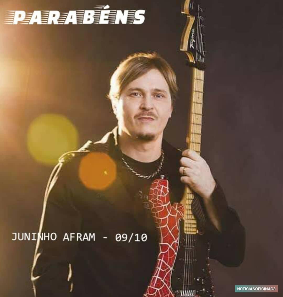noticias_g3's tweet photo. Dia 09/10 - Aniversário dele! Vamos dar parabéns @juninho_afram! Mande aqui a sua homenagem! 🥳
#JuninhoAfram
#Rock
#Happy
#aniversario https://t.co/sp3xuADvZg
