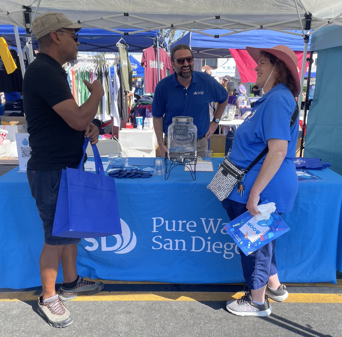 PureWaterSD's tweet image. Tabling at two events in one day? ✅

Our outreach team had a great time at the Mira Mesa Street Fair, and Walter Munk Foundation's Day for the Oceans last weekend! We are so excited to teach the community about Pure Water San Diego🥤 @MayorToddGloria

#CAWaterWeek #WorkForWater
