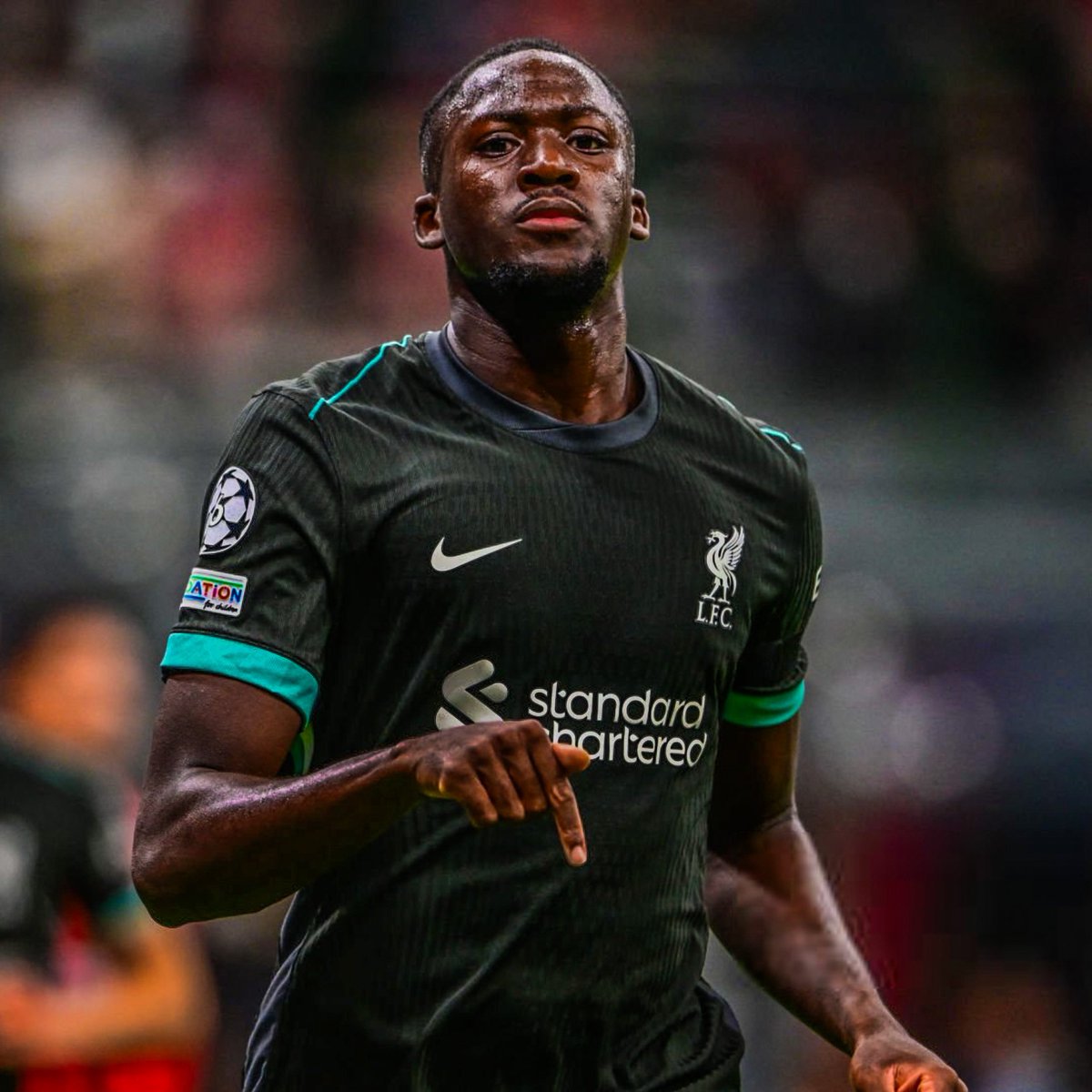 eurofootcom's tweet photo. 🇫🇷🗣️ Ibrahima Konaté: "What we want is just peace in the world. It's something that is almost impossible to live today but it's really what we want." 

"If we can help, through our behavior, our word, the benevolence we can have with each other, to calm the hearts of the people around us."

"Beyond religion, beyond conflicts, we are human beings. We have the same limbs, we have different skin colors, but we have blood and a general functionality that are the same." 

"If we can just remember that, that life is very short and that we just have to be happy with the people around us, I think we would already live in a better world." (RMC Sport)