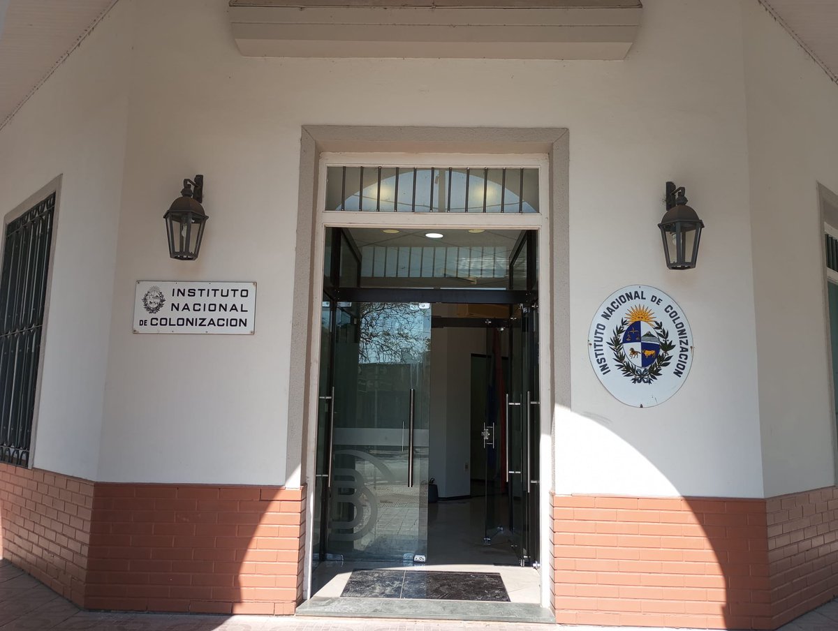 🏢 La oficina del Instituto Nacional de Colonización en Artigas se trasladó temporalmente  para realizar mejoras en su sede original. 

📍Nueva dirección:  Rivera 600, Bella Unión.