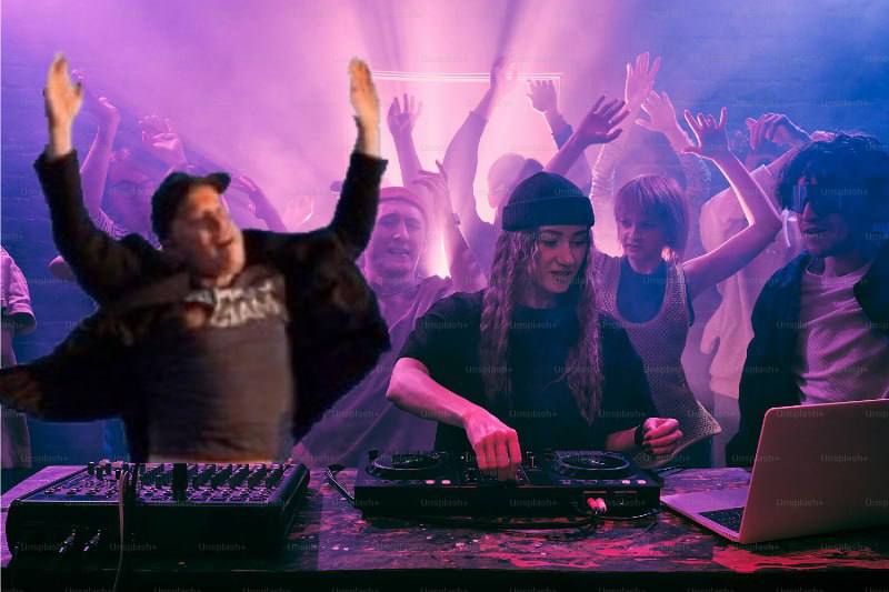 Cryptethos's tweet photo. @JakeGagain Who needs gravity when you have $FLON? The only direction is UP π powered by $ETH and the meme legend himself.
π CA: 0x420FE3d6b6b409Da977247318B943f0F766C2181
π¦ @FlyingElon #FlyingElon #FLON #ETH https://t.co/PaGiXIRGDV