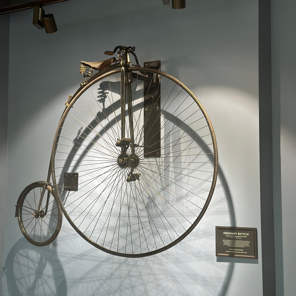 Get ready to ride through history with the Original Bicycle, crafted by the incredible Coventry Machinists Company around 1880! @hotelindigocov are thrilled to show you this amazing piece that’s on loan from the Coventry Transport Museum! 

#hotelindigocoventry #pennyfarthing