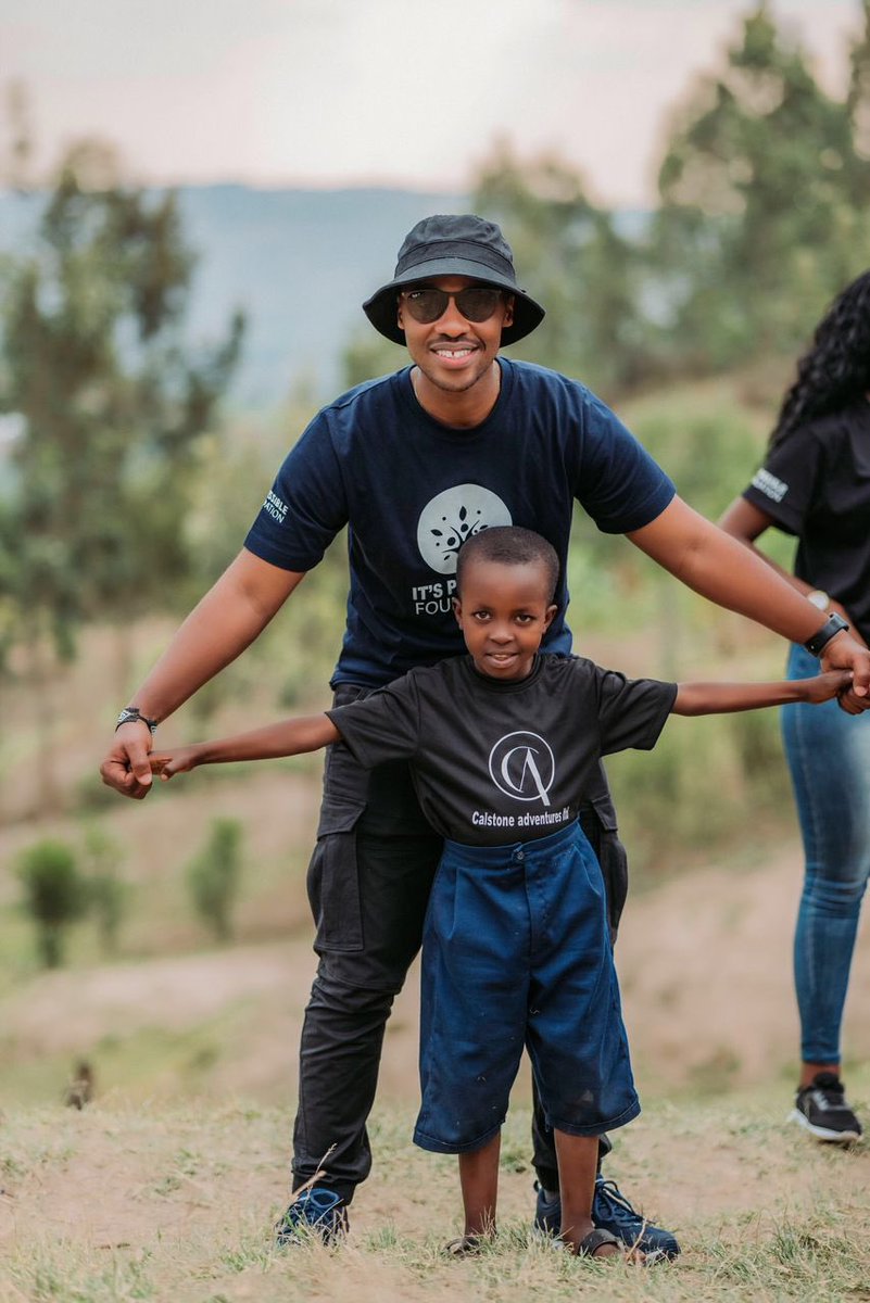 A huge thank you to our incredible sponsor for making the "One Shoe per Child" campaign a reality! 🙏🏾✨ Your generosity and support have touched so many young lives, bringing hope and joy. Together, we are creating a brighter future, one step at a time! 💙👟#OneShoePerChild