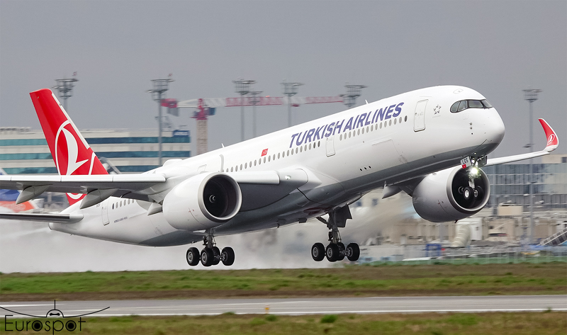 Aviationa2z's tweet photo. Turkish Airlines (TK) experienced a tragic incident during flight TK204 from Seattle–Tacoma to Istanbul when a pilot died mid-flight, leading to an emergency landing in New York
#TurkishAirlines #NewYork #Pilot #Seattle #Istanbul #Emergency #TK204 #News
https://t.co/yAJSUF54vE https://t.co/q1gX2ZnK4P