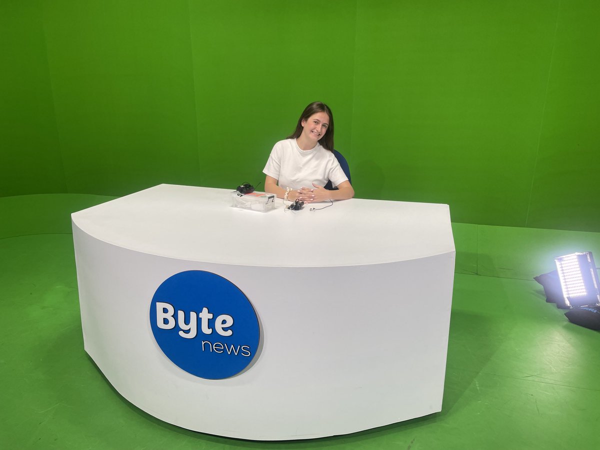 Byte News (@_bytenews_) on Twitter photo Rocking the green screen today for #broadcast #journalism students today <a href="/UniWestLondon/">University of West London</a> Rocking the green screen today for #broadcast #journalism students today <a href="/UniWestLondon/">University of West London</a>