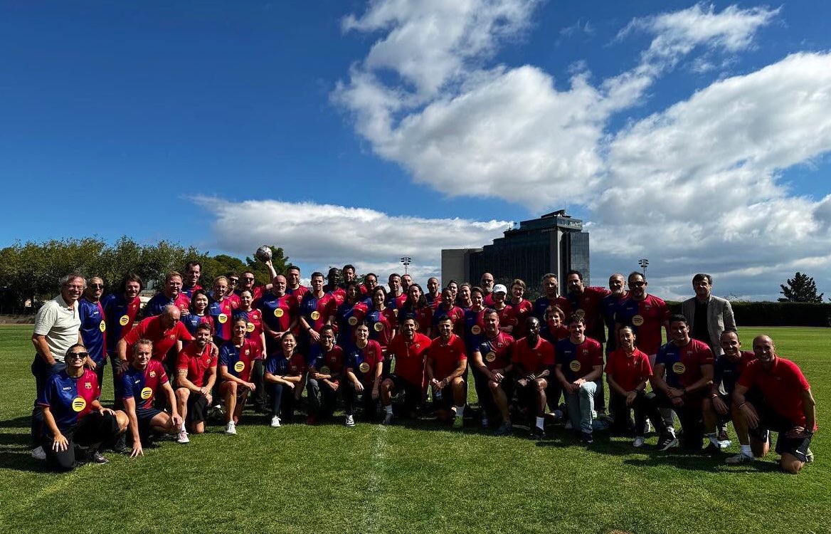 ESSTours's tweet photo. Proud of our ESS Futbol Director, @didi_rg7, who as a former #FCB player has participated in a new day of #CoachValues where they show the values of the club so that companies can follow an example of success. Bravo!! 👏🏻⚽️🔝 @FCBjugadors https://t.co/VO0qhBR1a0