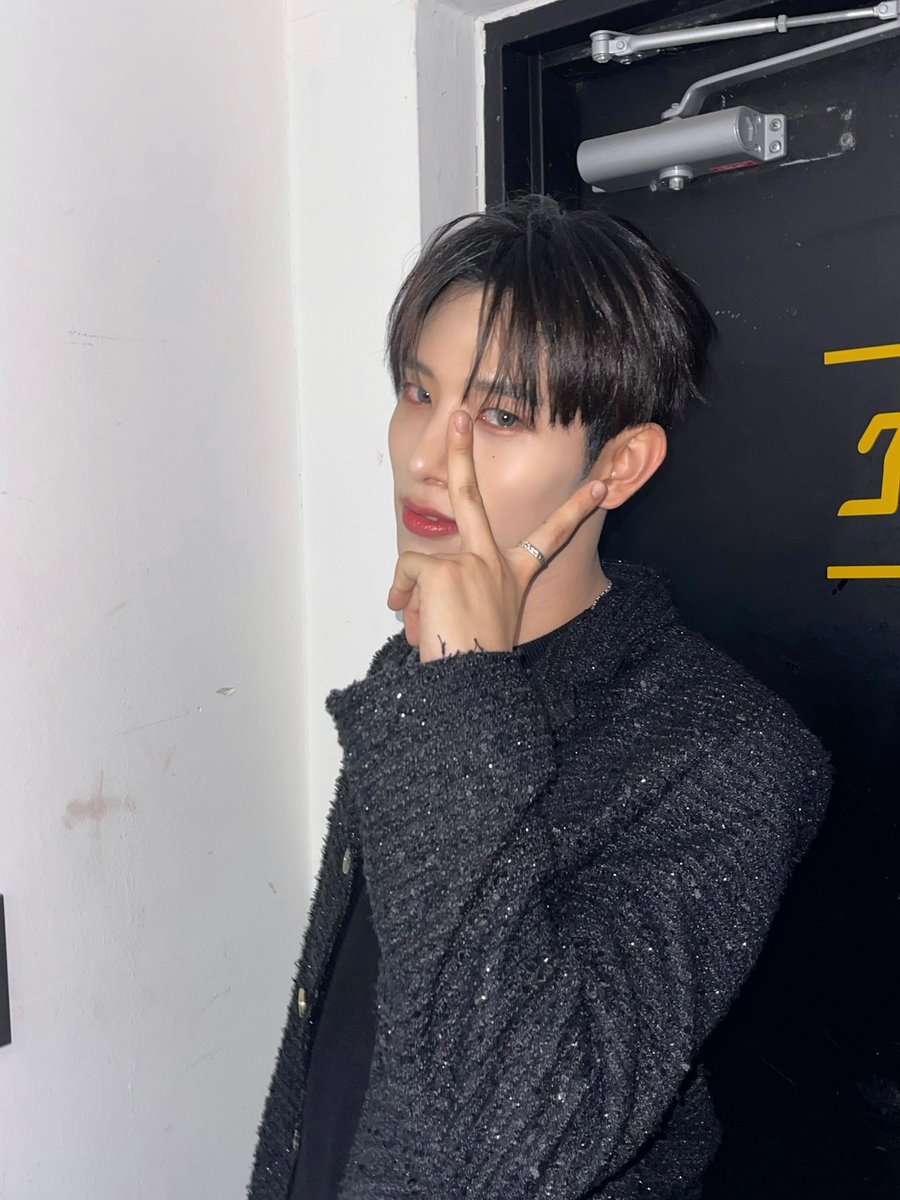 [#건호]
유콘 💋💋

#ALL_H_OURS #올아워즈  
#KUNHO #건호