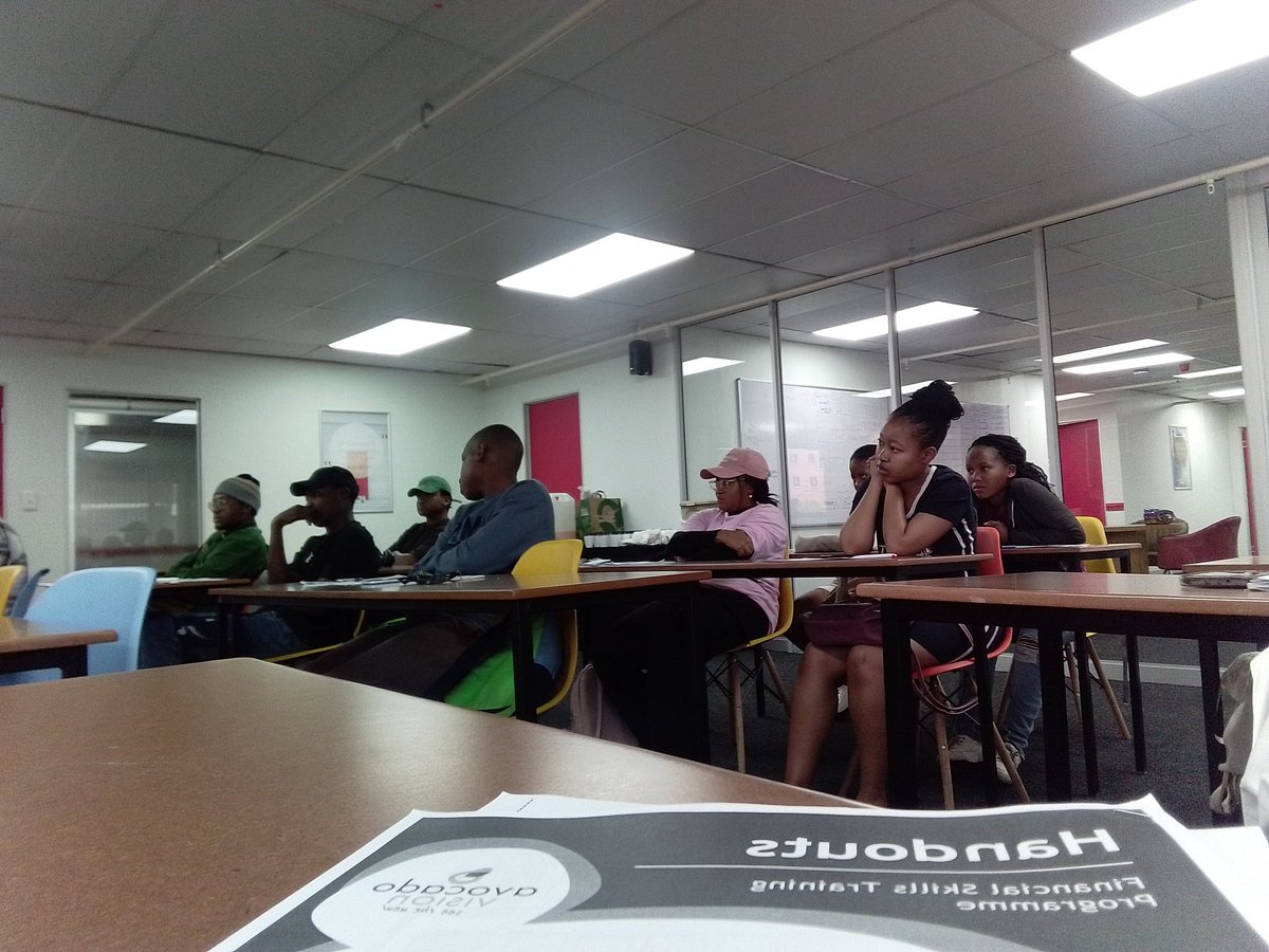 PhemeloMak90480's tweet image. Rosebank College Students participated in the Advocado Vision programme, asking questions about how to avoid bad credit scores in future.
#Knowyourcreditscore