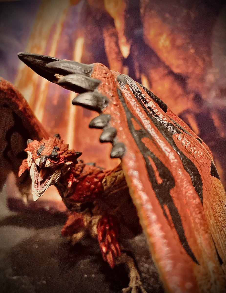kuu895588's tweet photo. 誕プレに貰ったフィギュアかっこよ過ぎるな？ https://t.co/ImG2CPcxnI