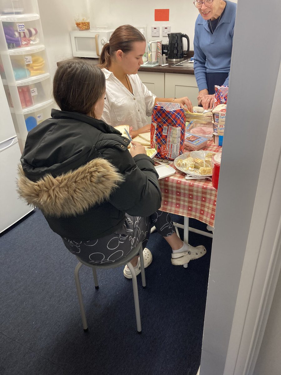 DeniseEVIPCoach's tweet photo. @GvsGlasgow  @Glasgow_Clyde The EVIP ELC Course had a brilliant day visiting The Listening Heart project. #meetingnewpeople #learningnewskills https://t.co/fR2upmGBBl