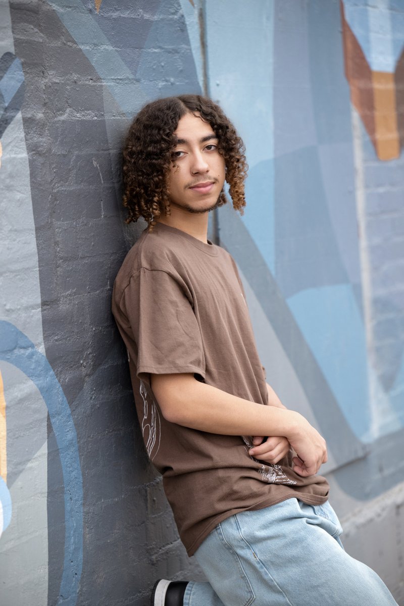 ValThomasPhoto's tweet photo. High School Senior Session featuring: Braydon | Class of 2025
#senior #classof2025 #pittsburghseniorphotography #seniorsunday #seniorszn #thetwelfthyear #photographyideas #model #portraitphotography #flourishacademy #goldenhour #peterstownshiphighschool #pths #senioryearmagazine https://t.co/81nqYjsBUZ