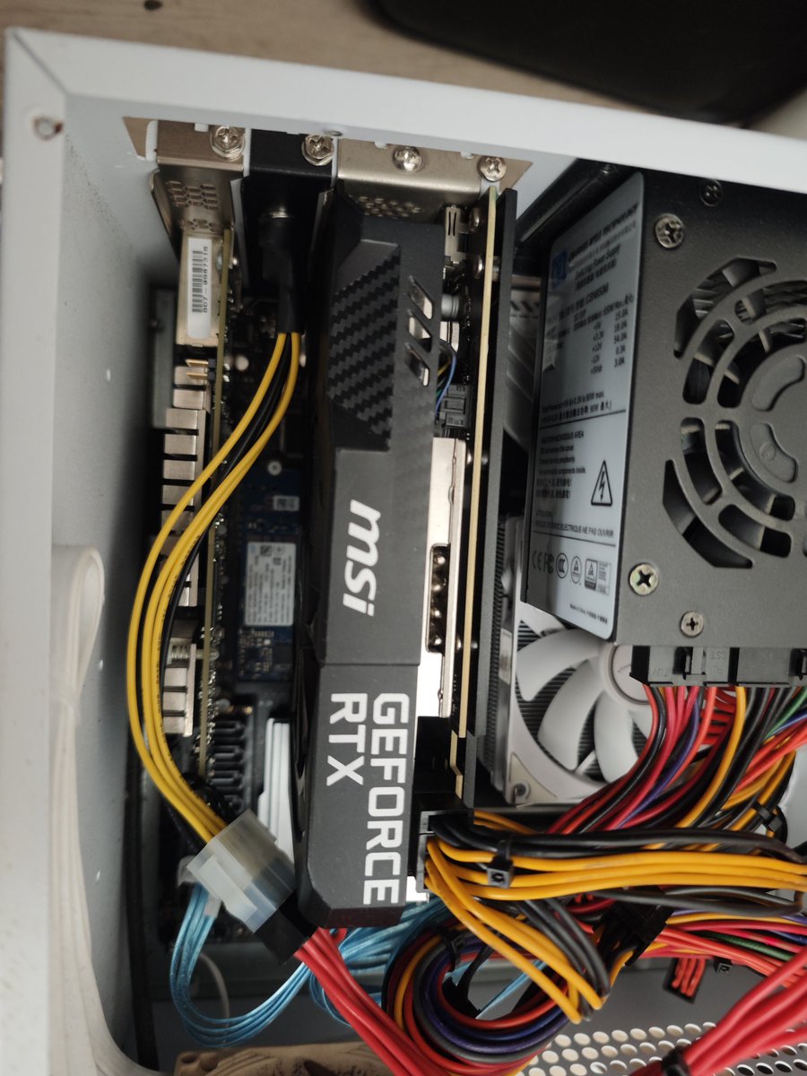 想卖了这个微星3060ti，换个更省电的4060，上闲鱼一看又止住了，为啥现在4060还能卖2000啊？还要我等多久？