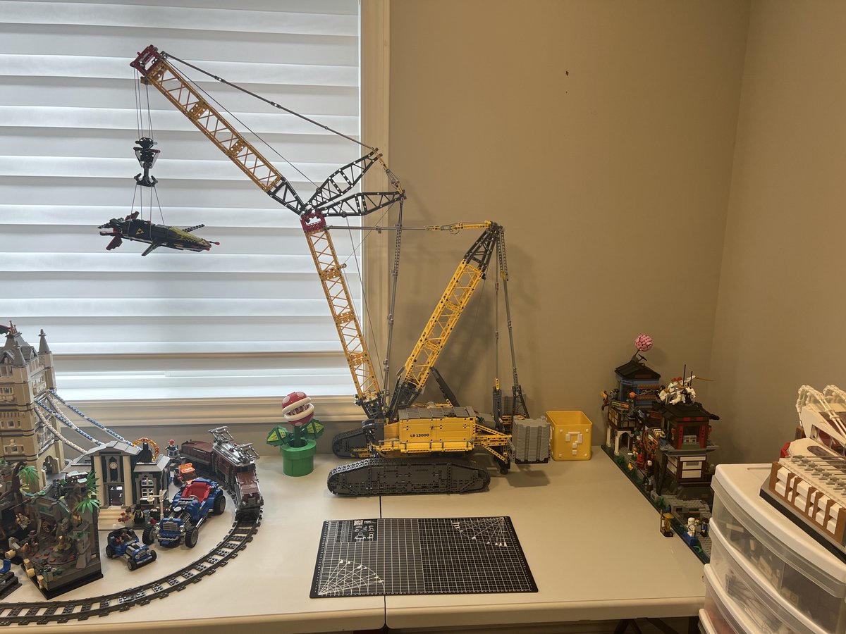 blocksmagazine's tweet image. How do you like to display your LEGO sets? We'll start with our social media coordinator's current setup on a few tables.

No matter how you show YOUR models off, we'd love to see some pictures!

#LEGO #ToyCollector #LEGOCollection