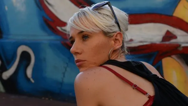 #Ahora 💬 En La Cúpula <a href="/ValenCooke/">Valentina Cooke</a>, cantante y compositora, quien estrenó la canción "Serenata de los Santos Fumadores"  del Indio Solari 

 "Estoy muy emocionada, no me recupero de las palabras que dijo el Indio. Lo sentí como una responsabilidad más que un desafío"