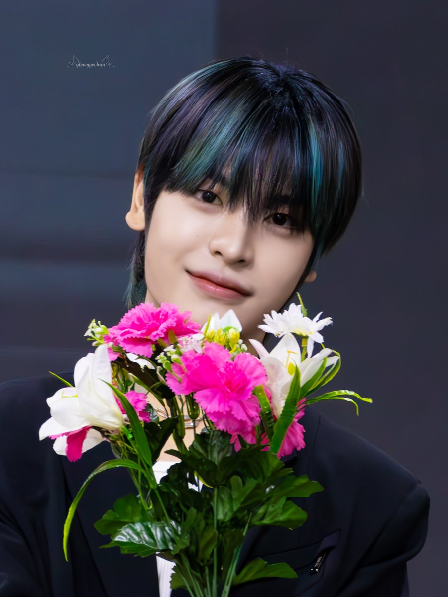 241009 메이크스타 ⟡˙⋆

꽃이랑 완전 잘 어울리는 예차니 ⋆˚✿˖°

#싸이커스 #xikers #예찬 #YECHAN