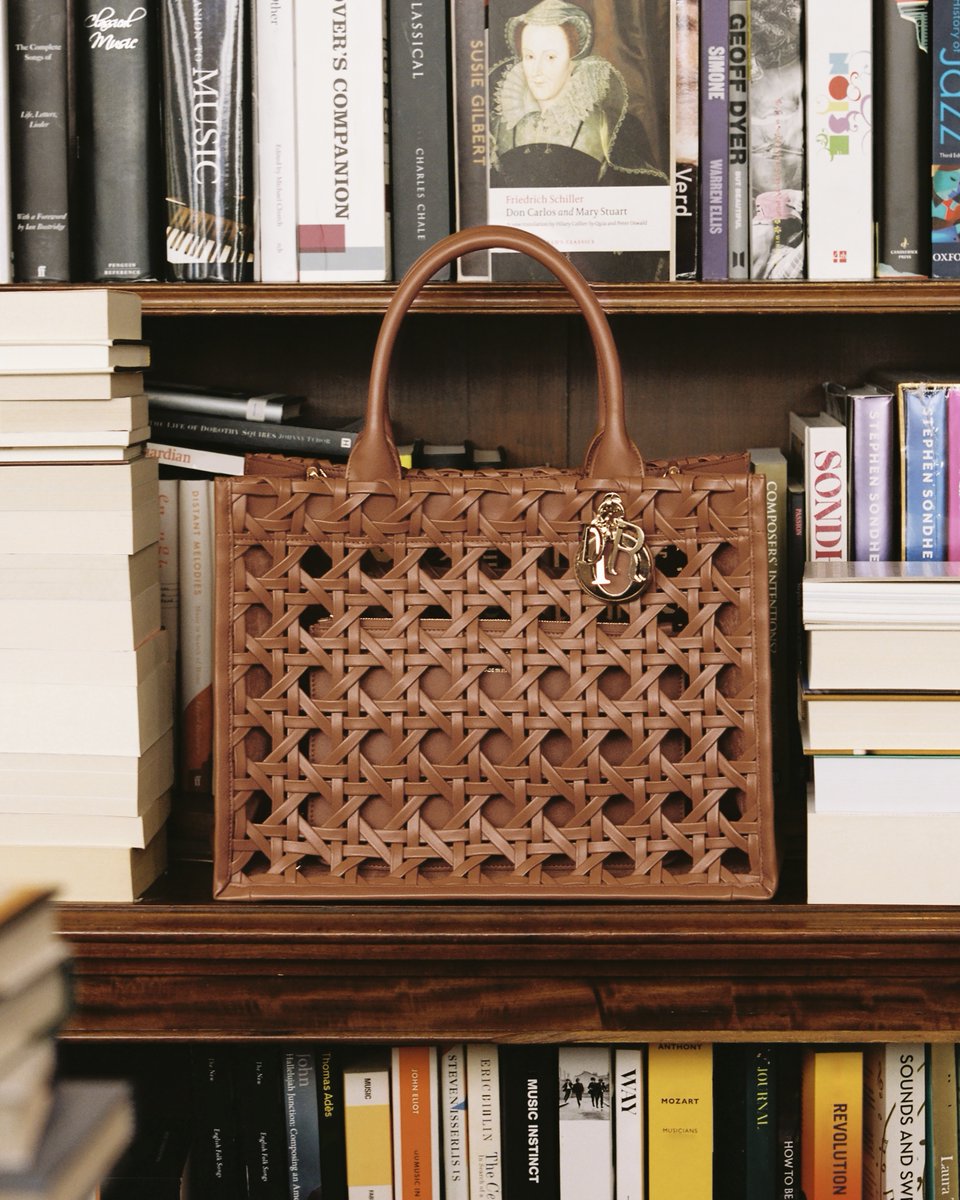 Dior (@dior) on Twitter photo Embark on a literary adventure.
Follow along as Dior ambassador <a href="/PrettyYende/">Pretty Yende</a> discovers John Sandoe Books library in London, while revealing the hidden treasures of her emblematic #DiorBookTote designed by Maria Grazia Chiuri, in our latest YouTube video on.dior.com/booktote-club. Embark on a literary adventure.
Follow along as Dior ambassador <a href="/PrettyYende/">Pretty Yende</a> discovers John Sandoe Books library in London, while revealing the hidden treasures of her emblematic #DiorBookTote designed by Maria Grazia Chiuri, in our latest YouTube video on.dior.com/booktote-club.