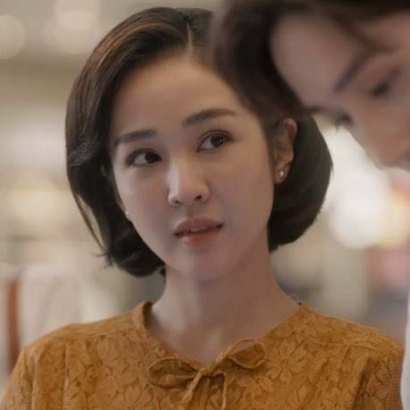 belloyem__'s tweet photo. ช้อยอย่าจับผิดพี่ใหญ่สิคะ 😅 ก็ไม่ได้พิรุธอะไรป่ะ555555555555555555555555 ไม่มีใครสงสัย ไม่มีใครดูออกหรอกค่ะ 😂🫵🏼

 #หนึ่งในร้อยep6 , #thanapob_lee https://t.co/o7CIyc2zhQ
