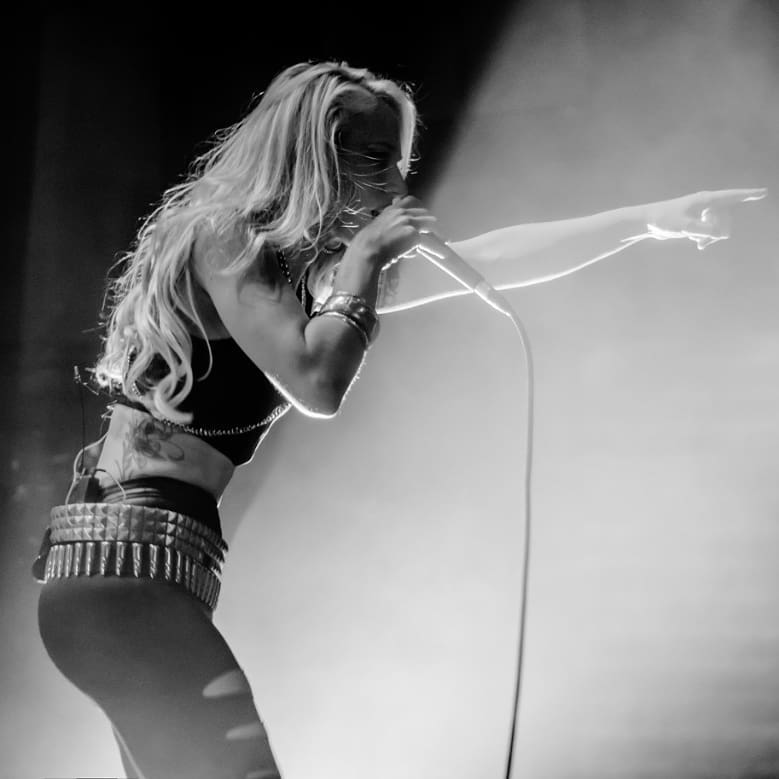 <a href="/ValenCooke/">Valentina Cooke</a> 💬 "Estoy movilizada, a cada rato me largo a llorar, es un regalo que nunca esperé que iba a llegar. Son canciones necesarias y ojalá tengan lugar"

🎙️ <a href="/ValenCooke/">Valentina Cooke</a>, cantante y compositora, quien estrenó la canción "Serenata de los Santos Fumadores"  del Indio Solari