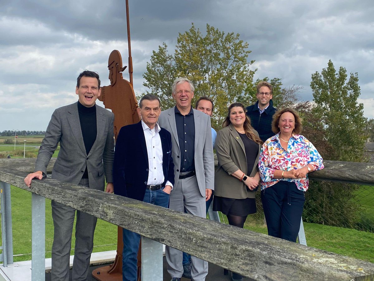 Gisteren een mooi bezoek aan Alphen a/d Rijn. Voor Katwijk een belangrijke partner. We bezochten op de fiets 🚴 mooie projecten rond de Stedelijke As, Energylane, het Landelijk Gebied, Doorfietsroutes en de Gnephoek. Dank voor de gastvrijheid!