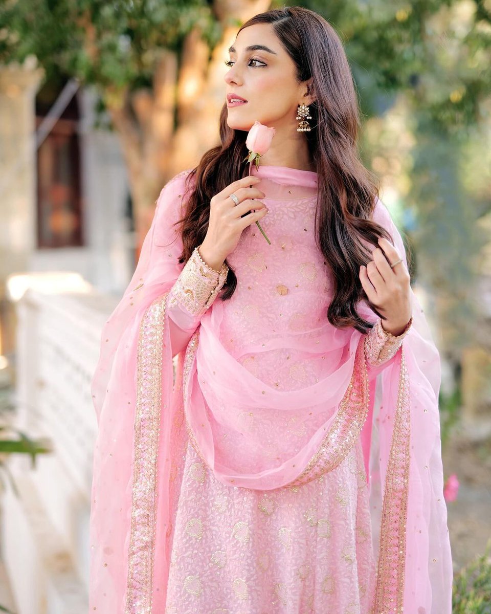 Mahenurrr's tweet photo. Sadaf ka salaam agaya! 😭💓
#MayaAli #SunnMereDil https://t.co/Fhhx73DvAd