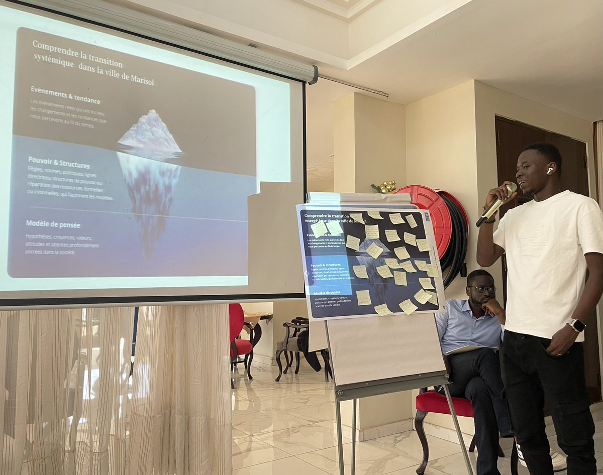 CatherinePhuong's tweet photo. Comment intégrer l’approche systémique dans nos prog de développement? Cette question était au coeur de nos discussions lors du #TransformaPortfolioBootcamp organisé par @PNUDSenegal avec participants de @mjscsn @OnuSenegal @AmbabelDakar @CjsSenegal @GroupeSonatel @giz_gmbh etc https://t.co/YdEtj6mO3r