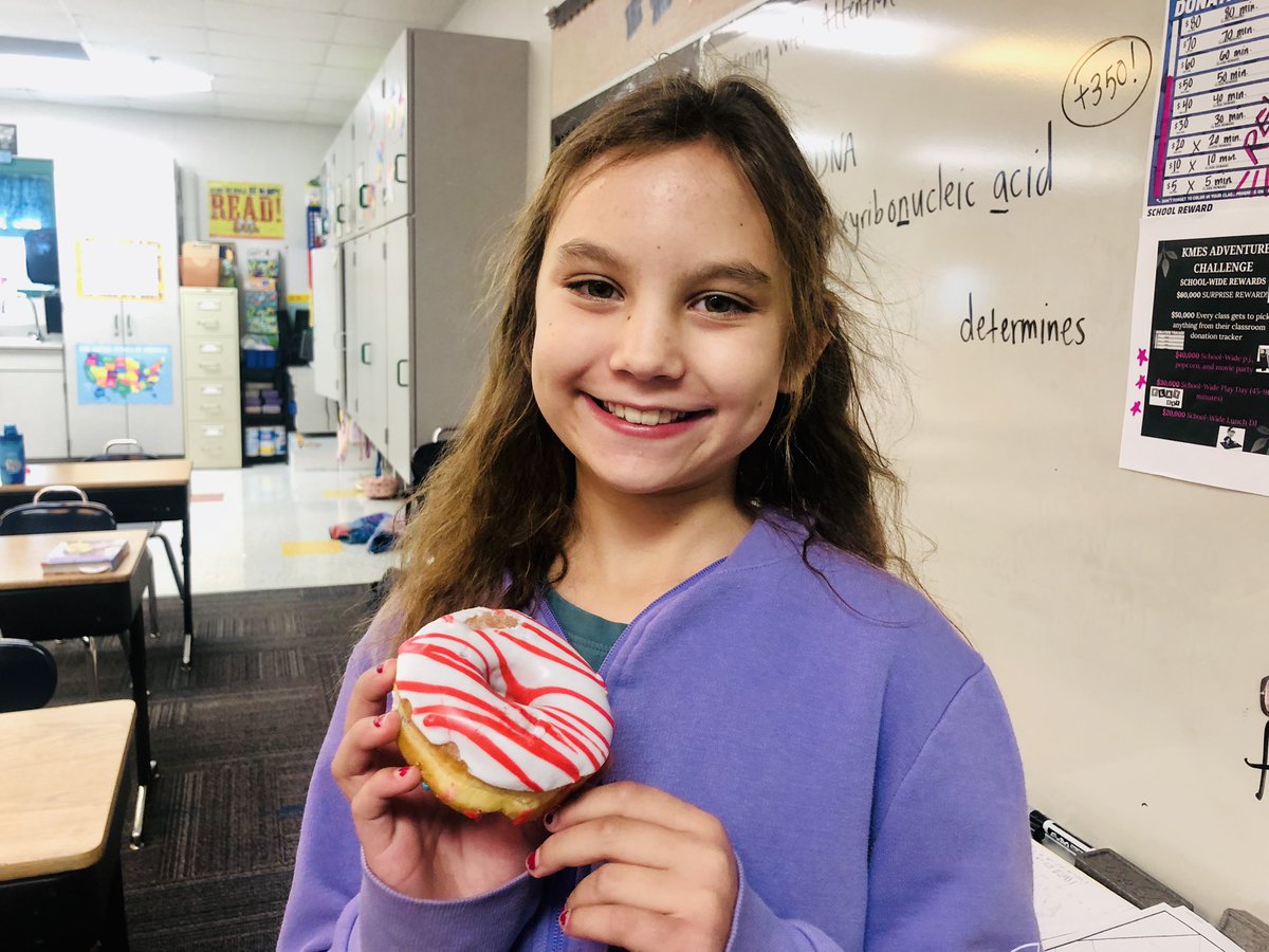 We won the Principal Donut Challenge! 🍩🍩🍩 An added classroom bonus for winning is that it’s now Hood Day! Thank you to supportive families, Mrs. Frie, &amp; <a href="/kmespta/">KMES PTA</a>! <a href="/KMElem/">KM Elementary School</a>  #KMESKoMetAdventureChallenge