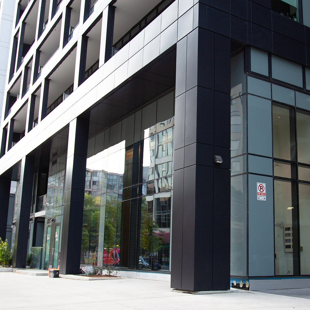 On_Panelization's tweet image. We&apos;re excited to announce the completion of the Time and Space Community Condos in Toronto, Ontario! 🎉 The sleek ACM (Aluminum Composite Material) cladding brings a modern touch to this striking development. #Construction #BuildingEnvelope #ACM #FacadeCompletion